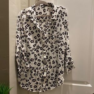 USED blouse button down shirt / 2XL / good condition